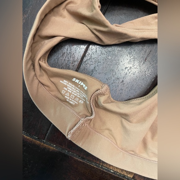 Skims RACERBACK SCOOP BRALETTE - Picture 5 of 5